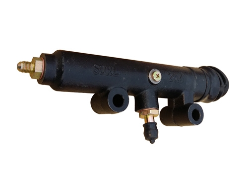 clutch master cylinder